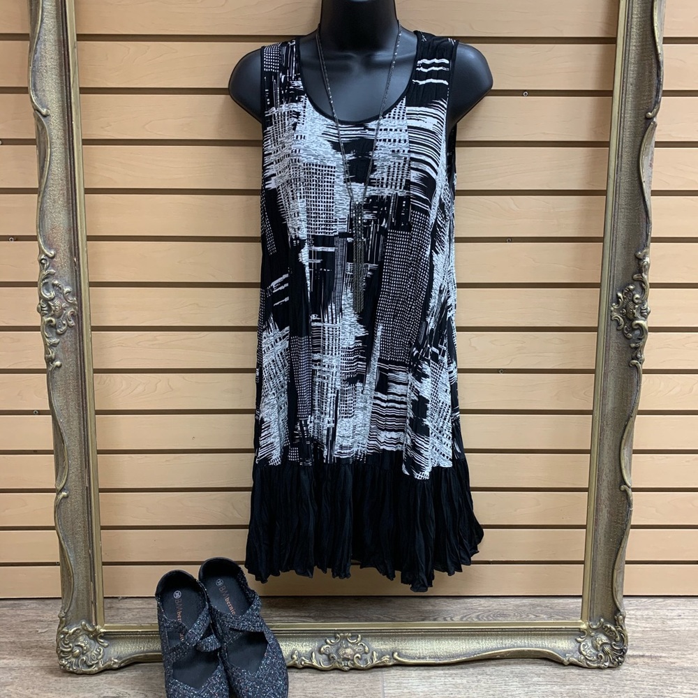 Gently used black & white PAPA fashions dress, S